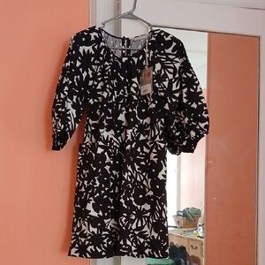 Everlane Black and White Floral Dress